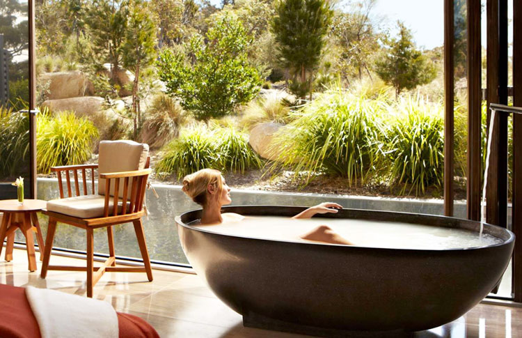 Saffire Freycinet Outdoor bath