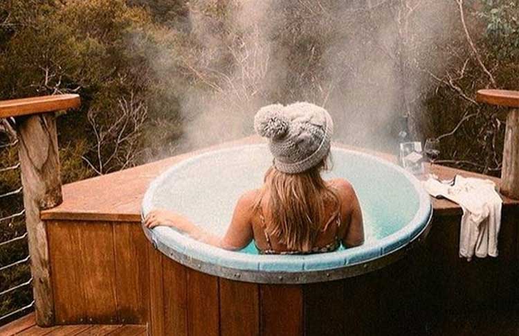 Hot tub at Peppers Cradle Mountain