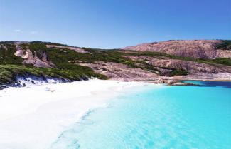 White sands of Esperance Beach